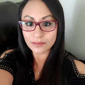 Meet your Posher, Monica